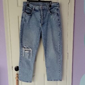 Distressed Straight leg Blue Jeans
